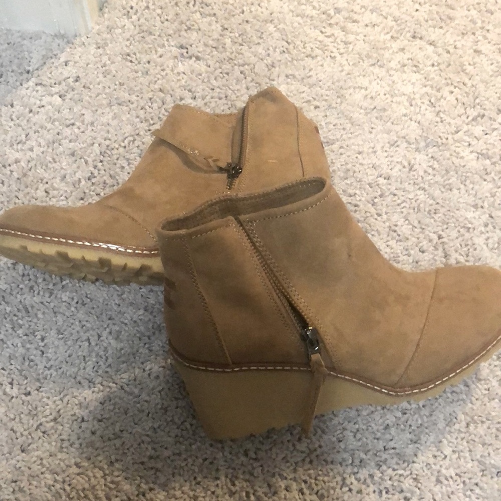 Toms shoes
